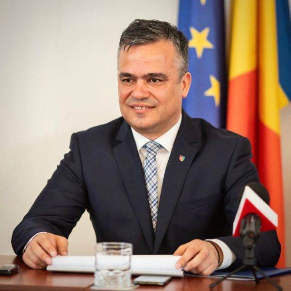  Adrian-Ioan Veştea: "Trebuie să accelerăm implementarea investiţiilor finanţate de MDLPA"
