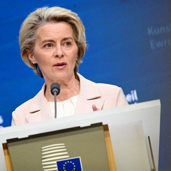 Încurajăm România să-şi accelereze activitatea în următoarele şase luni asupra celor două etape legate de investiţiile în energie care nu sunt încă îndeplinite. (...) Comisia vă este alături", a declarat Ursula von der Leyen, preşedintele Comisiei Europene, potrivit comunicatului de presă al instituţiei de la Bruxelles. (Sursa foto: European Commission)