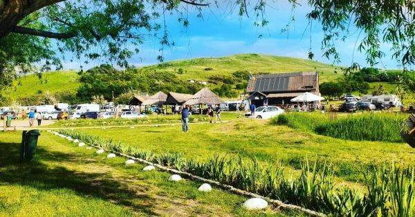 Camping de 700.000 euro, la poalele Vulcanilor Noroioşi