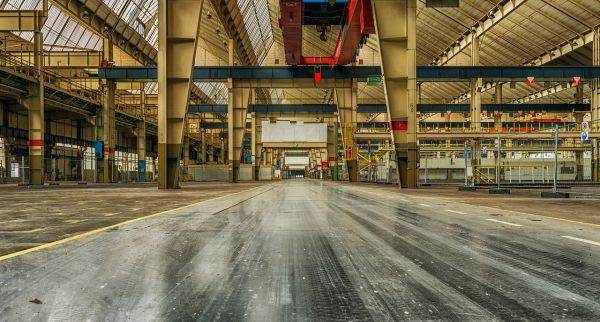 Preţurilor producţiei industriale au scăzut , pentru a cincea lună consecutiv