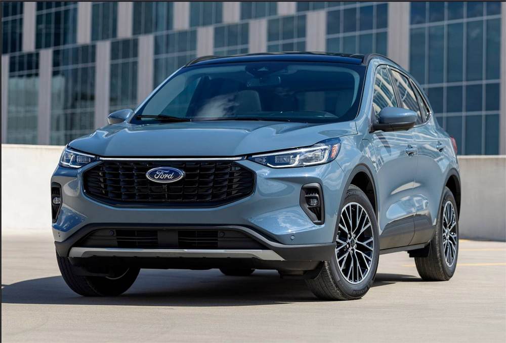 Siguranţa a 346.000 de SUV-uri Ford Escape, investigată din cauza unor probleme de sudură la uşi