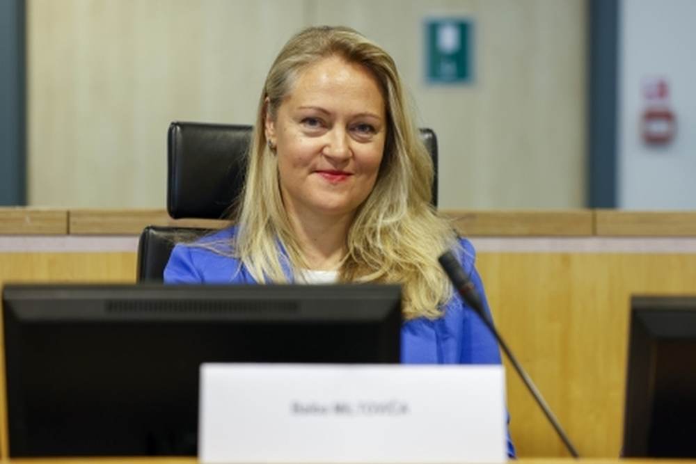 Baiba Miltovièa , preşedintele Secţiei pentru transport, energie, infrastructură şi societate informaţională (TEN). 