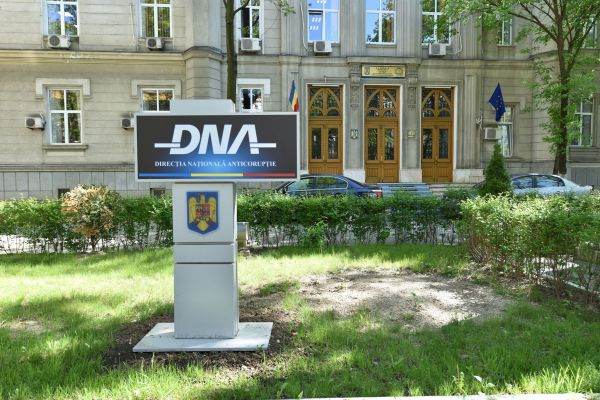 Sursă foto: Facebook / Direcţia Naţională Anticorupţie