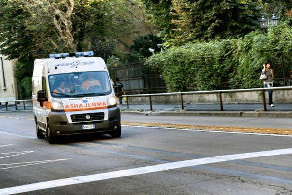 Se modernizează sediul Serviciului de Ambulanţă Tecuci