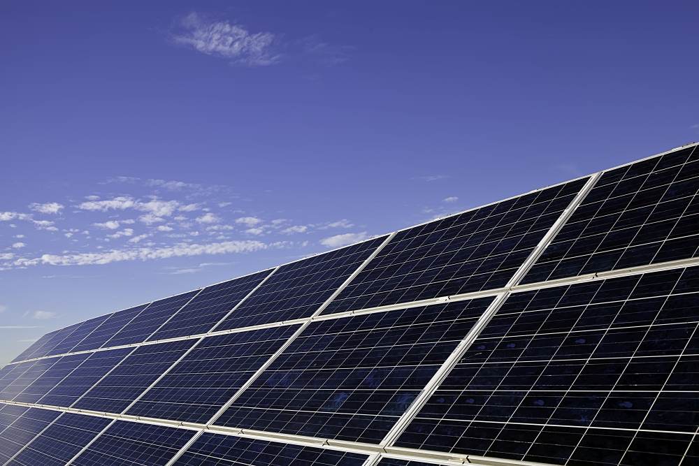 Renovatio Solar: "Deşi preţul energiei a scăzut foarte mult în 2023, considerăm că cererea de proiecte fotovoltaice va continua să avanseze"