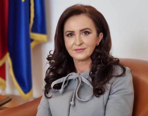 Natalia Intotero, Ministrul Familiei