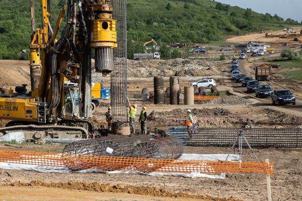 Infrastructura mare dă bătăi de cap autorităţilor