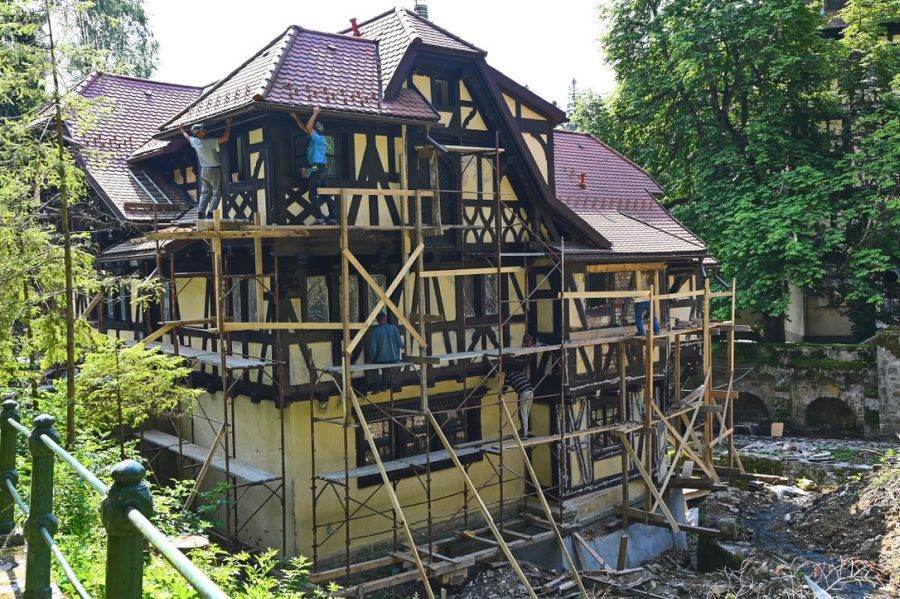 Vila Şipot de pe Domeniul Regal Peleş va reintrarea în circuitul cultural şi turistic al României