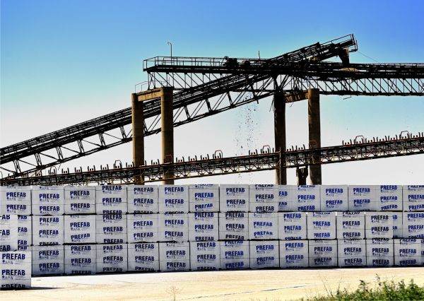 Scădere puternică a profitului Prefab, la jumătatea anului