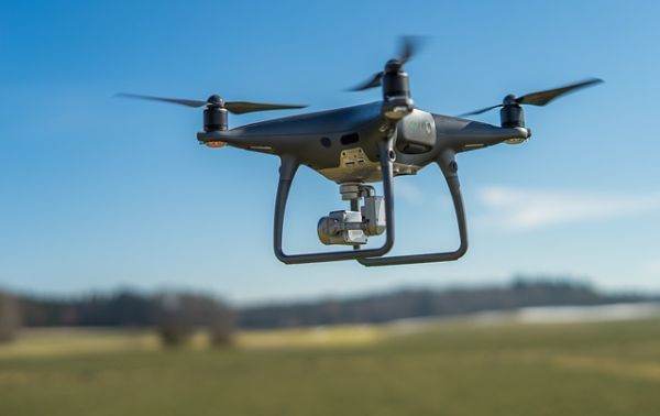 O dronă ucraineană a fost bruiată şi o alta a fost doborâtă deasupra regiunii Moscovei