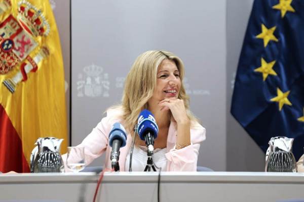 Vicepremierul spaniol s-a întâlnit cu separatistul catalan Puigdemont