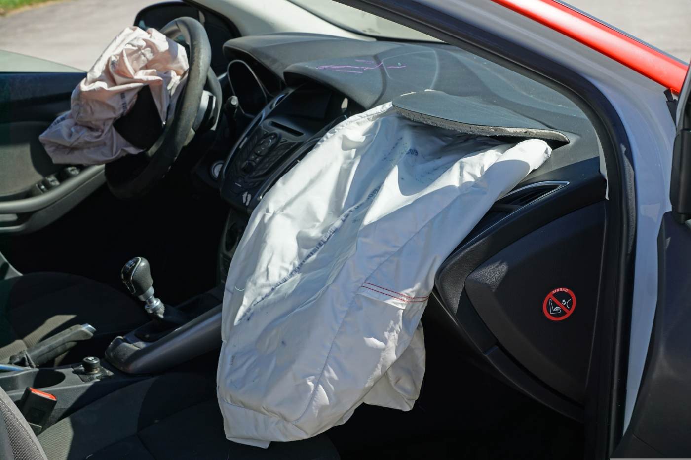 SUA: 52 de milioane de dispozitive de umflare a airbagurilor trebuie rechemate din motive de siguranţă