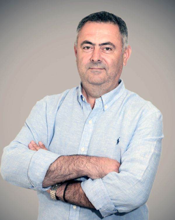 "S-a tras frâna de mână în anumite segmente din construcţii"