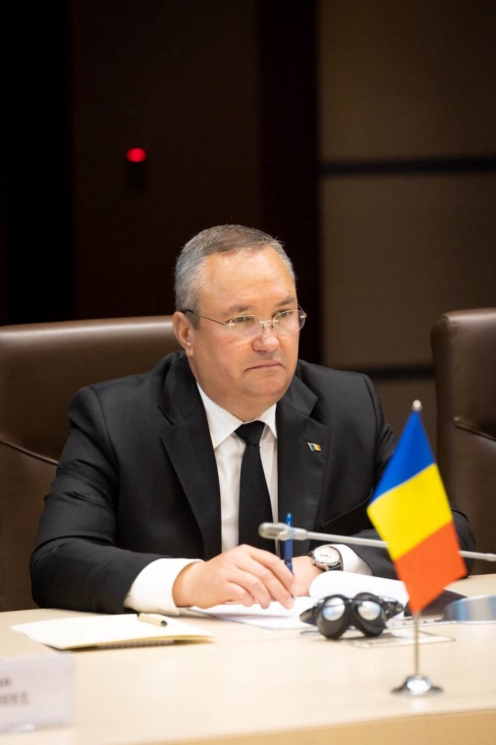 Nicolae Ciucă spune că autorităţile trebuie să elucideze glonţul şi bucăţile de dronă din Deltă