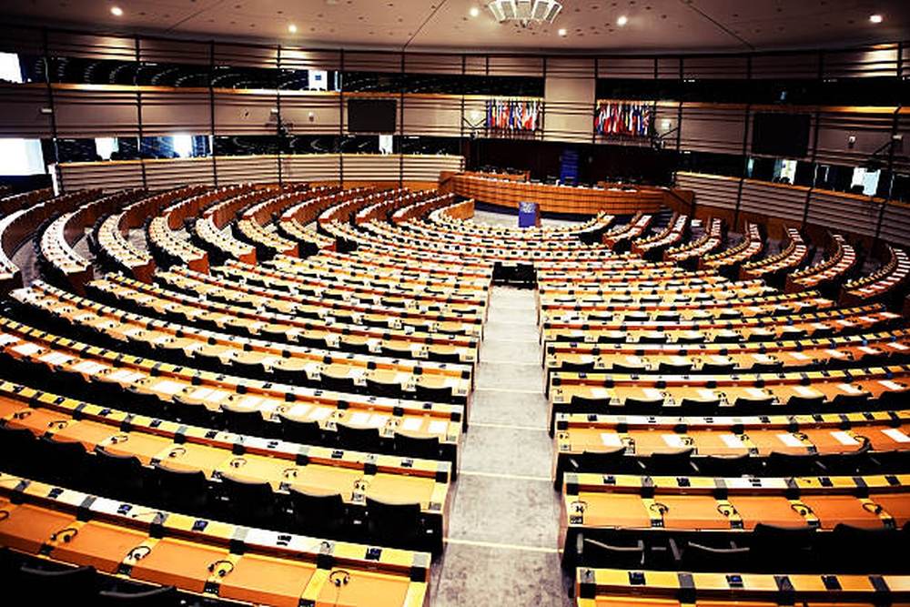 CE: Parlamentul European va avea cu 15 locuri mai mult după alegeri