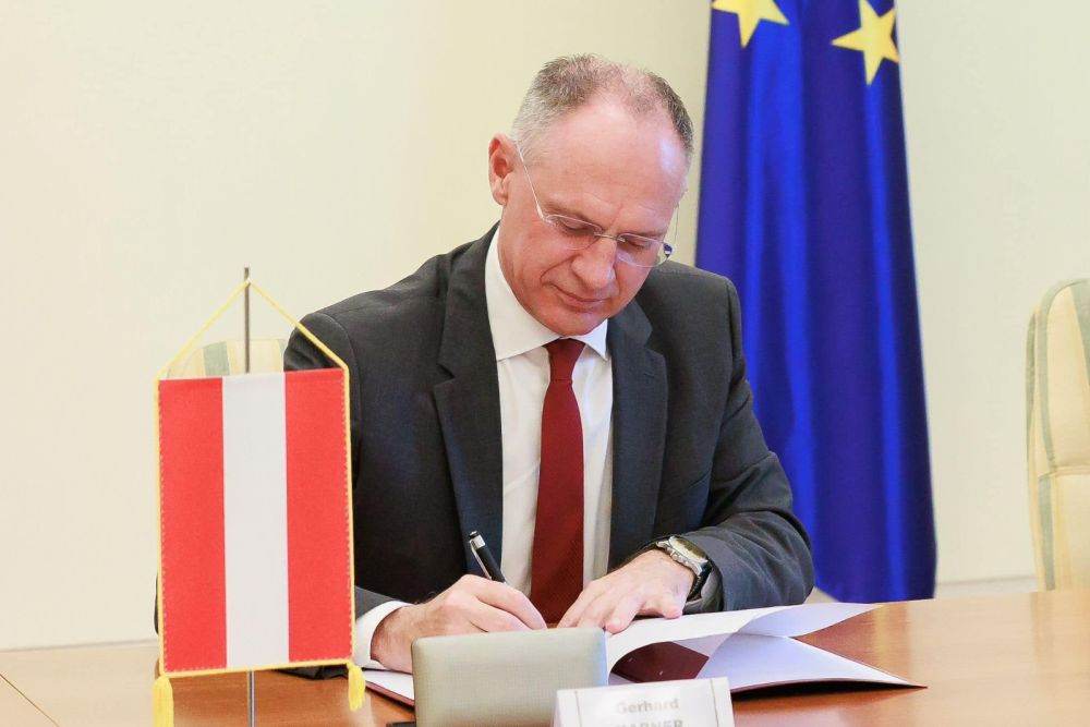 Austria respinge cererea preşedintei Comisiei Europene privind extinderea Schengen