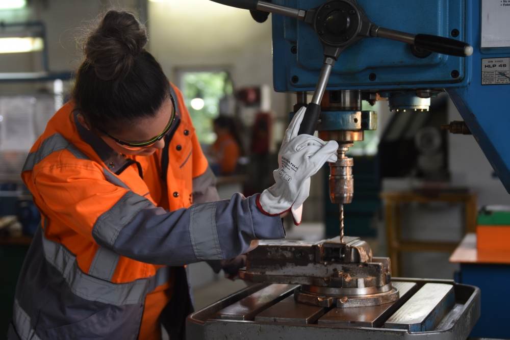 Şcoala Tehnică Holcim anunţă deschiderea celei de-a doua ediţii şi pregăteşte o nouă generaţie de tehnicieni în construcţii
