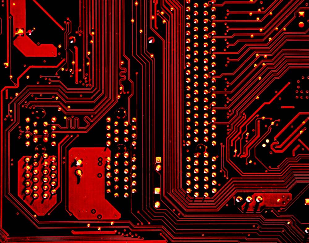Studiu IBM: "Companiile consideră că organizaţia cu cea mai avansată inteligenţă artificială generativă câştigă"