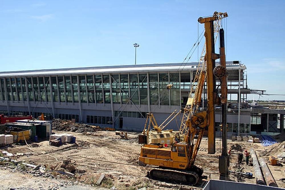 Primăria Sectorului 4 şi Consiliul Judeţean Giurgiu vor construi un aeroport în zona de sud a Capitalei