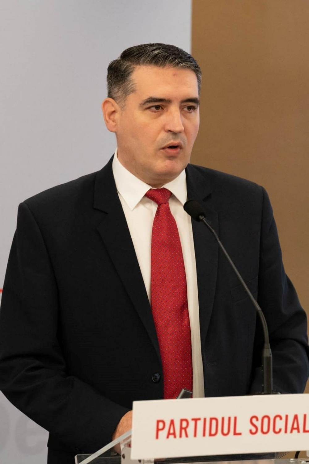 Florin Lixandru: "Noua lege a învăţământului preuniversitar îşi propune să revigoreze învăţământul tehnologic"