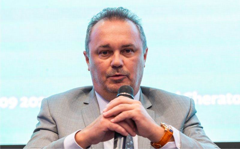 Gabriel Andronache, ANRE: "Surplusul de energie produs de prosumatori pune presiune pe distribuţie şi pe furnizori"