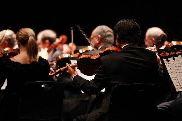The "George Enescu" Philharmonic opens the 2023 - 2024 symphonic season at the Romanian Athenaeum.