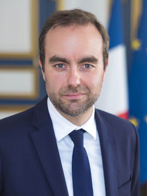 Sebastien Lecornu, ministrul francez al apărării: "Sahelul riscă să se prăbuşească peste sine"