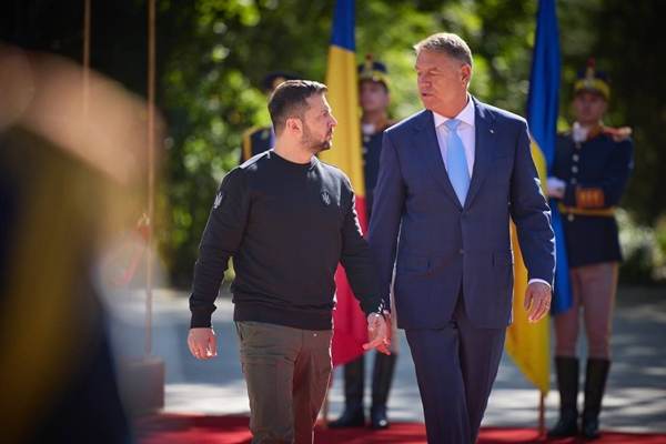 Zelenski, în vizită oficială la Bucureşti