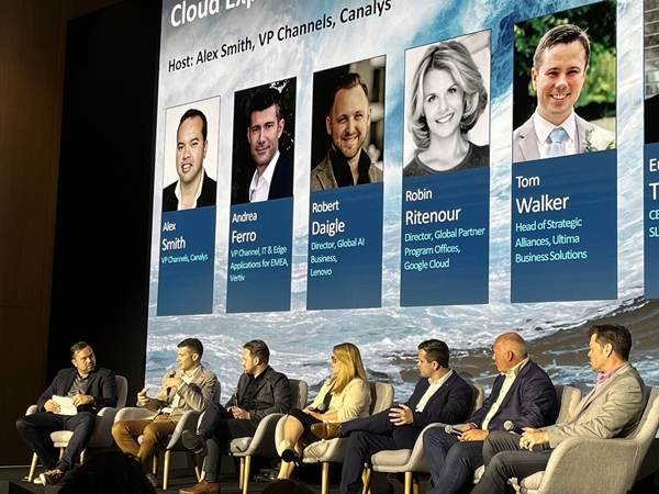 Experţii Vertiv discută despre tendinţele cheie ale industriei la Canalys Forums 2023