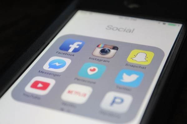Acţiunilor Snap au crescut ieri cu 11% 