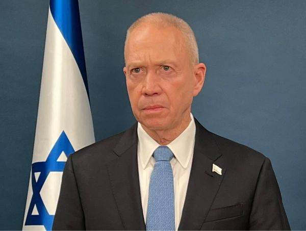 The Israeli Minister of Defense, Yoav Gallant: "It will take a month, two or three, but in the end there will be no more Hamas. Before the enemy meets the armored and infantry forces, he will meet the bombs of the Air Force." (photo source: facebook / Yoav Gallant)