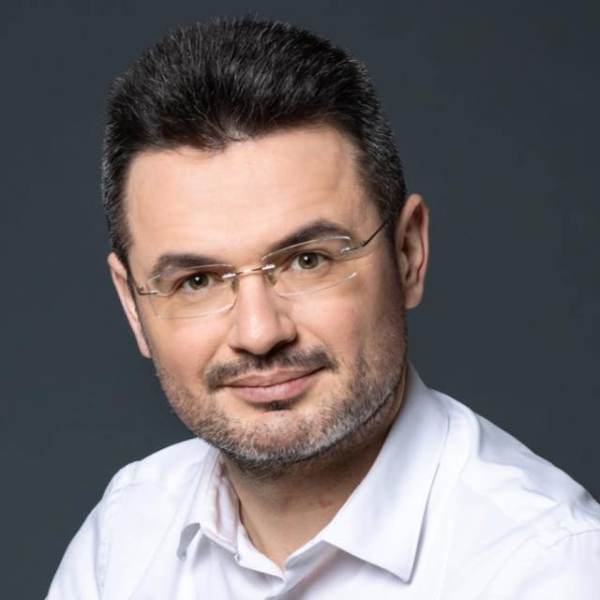 Dumea, MCID: "Piaţa IT din România ar avea nevoie de aproximativ 20.000 de specialişti"