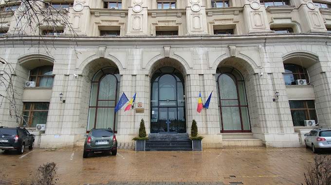 Ministerul Finanţelor: Deficitul bugetar a crescut la 3,55% din PIB în primele nouă luni ale anului, la 56,46 miliarde lei, faţă de 2,96% din PIB în primele nouă luni din 2022