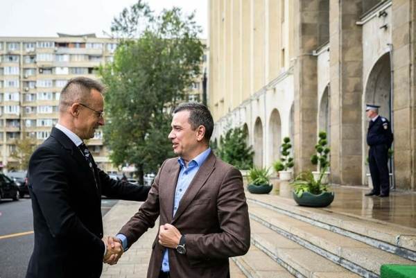Grindeanu: "Partea maghiară a solicitat fonduri europene pentru refacerea podului de la Cenad"