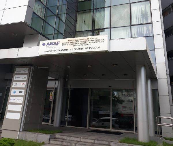 ANAF: Inspectorii antifraudă au identificat o reţea specializată în fraude economice în domeniul comercializării de bunuri şi servicii