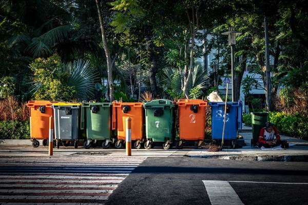 ANAF: Prejudiciu de peste 8,2 milioane lei cauzat bugetului de stat în domeniile deşeurilor reciclabile şi construcţiilor