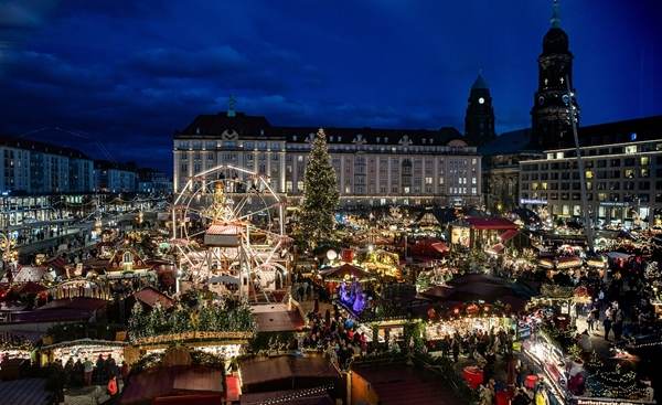 Hello Holidays: Vacanţele la târgurile de Crăciun şi de Revelion vor avea preţuri reduse