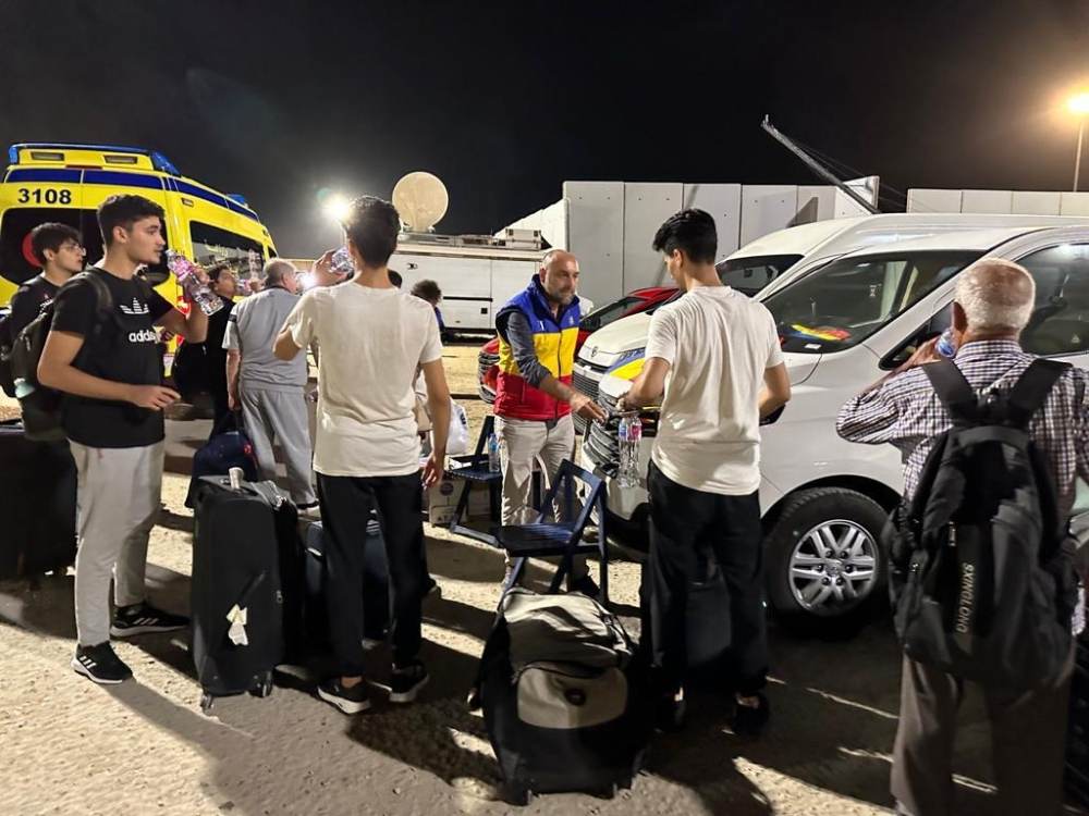 MAE: "12 cetăţeni români şi membri de familie evacuaţi din Fâşia Gaza au ajuns în România"