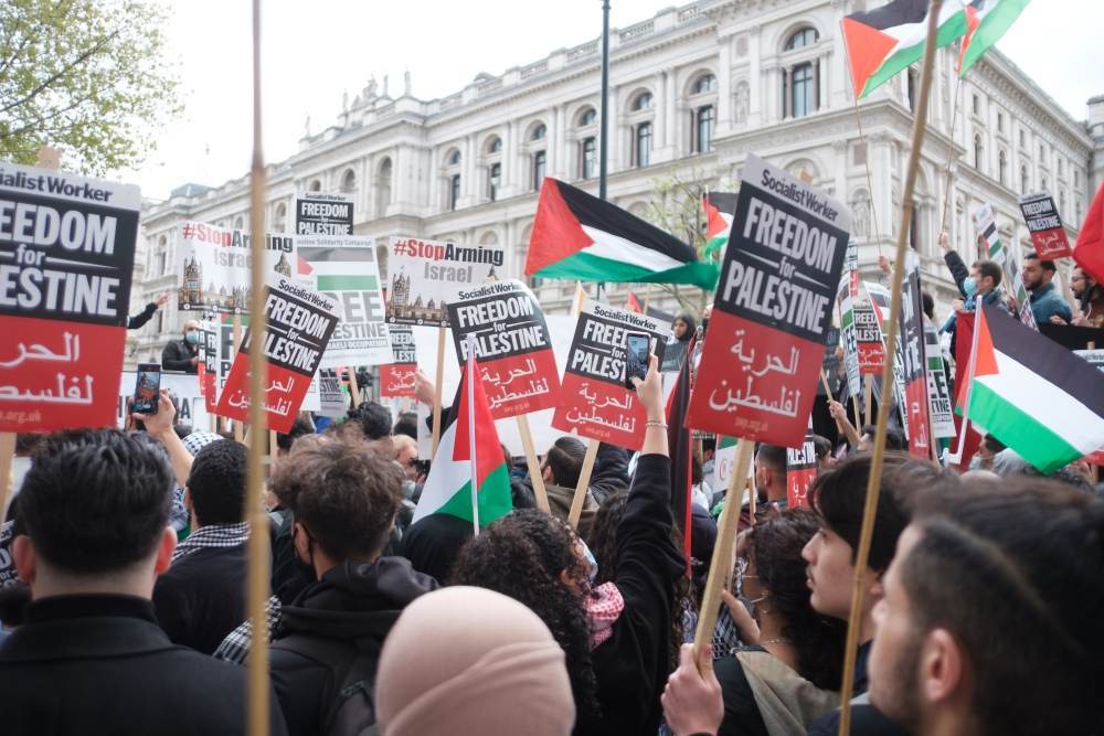 Al Jazeera: Sute de mii de oameni la Tel Aviv cer eliberarea captivilor de către Hamas