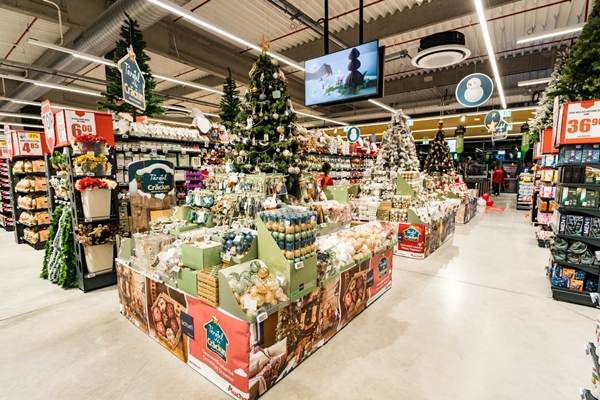 Auchan deschide al cincilea magazin de mari dimensiuni din Timiş