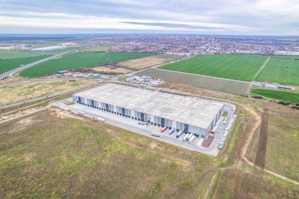 VGP Park Arad găzduieşte primul hub internaţional al FAN Courier, pe o suprafaţă de 10.000 mp