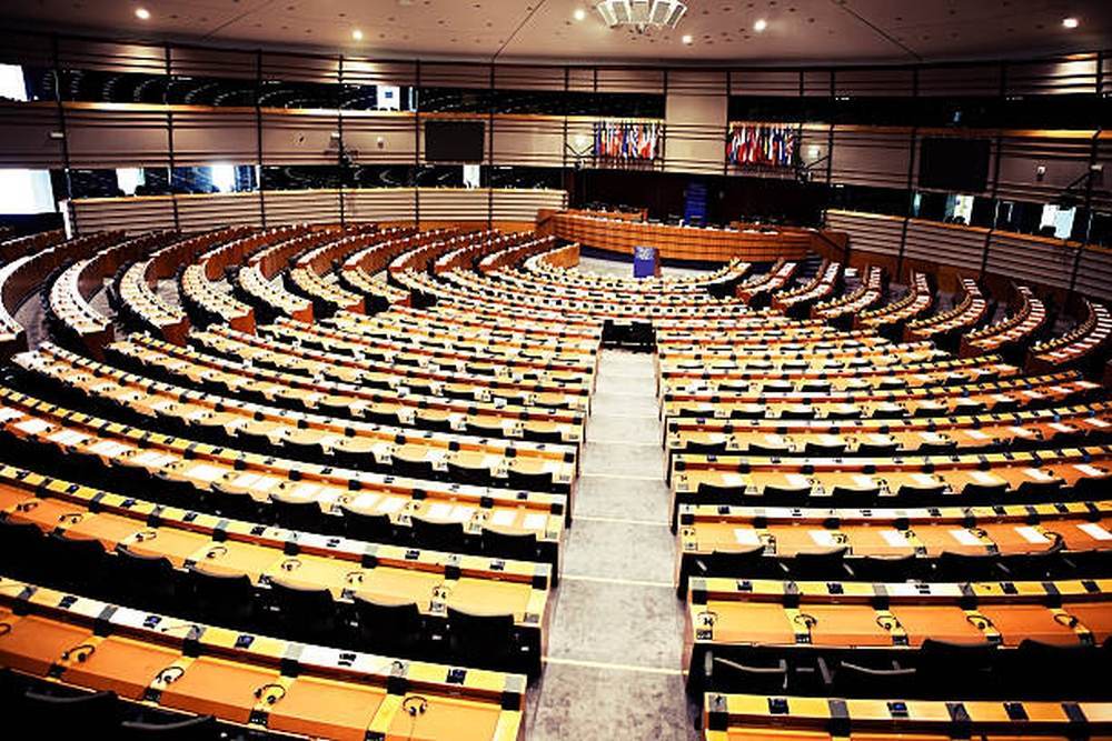 DPA: Noul parlament al Poloniei a declarat neconstituţionale reformele judiciare ale fostului guvern