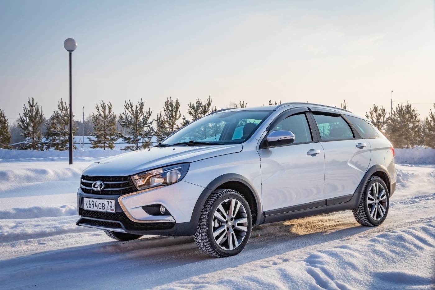 Avtovaz vrea să crească producţia de maşini Lada la 500.000 de unităţi în 2024