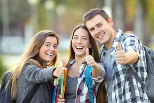 CE: 1.974 de tineri români vor putea călători în Europa cu ajutorul permiselor ''DiscoverEU''
