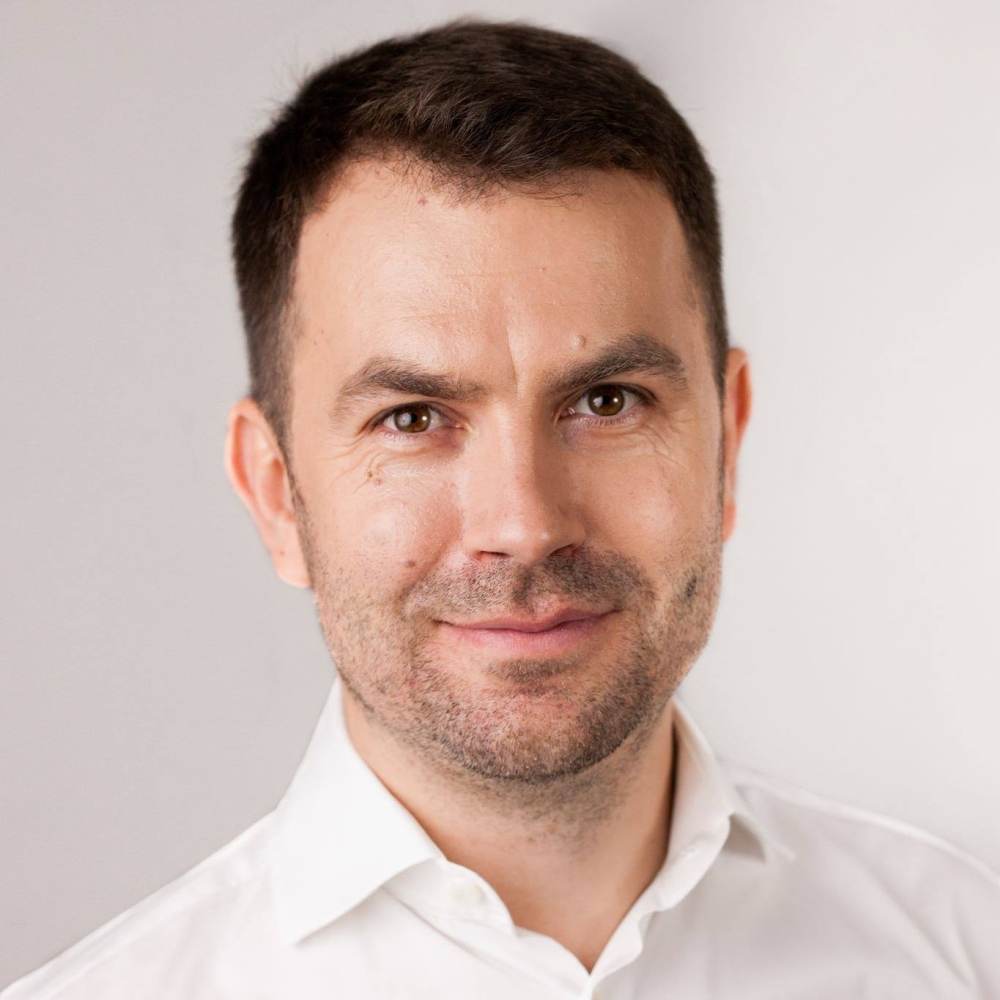 Drulă: "Solicit premierului Ciolacu retragerea proiectului de OUG care lasă bolnavii de cancer fără investigaţii"