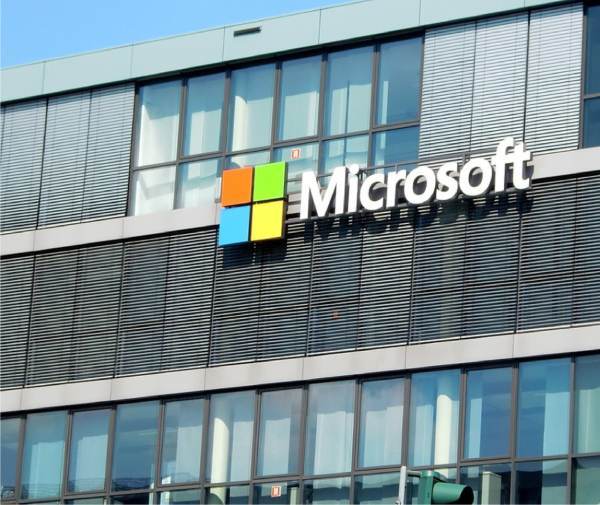CNBC: Microsoft va concedia aproximativ 1.900 de angajaţi din unitatea sa Gaming