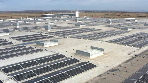 E.ON a predat anul trecut 161 de centrale electrice fotovoltaice la cheie companiilor partenere
