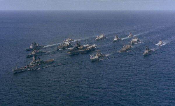 Le Figaro: Rebelii houthi trag şase rachete asupra a două nave în largul coastelor Yemenului