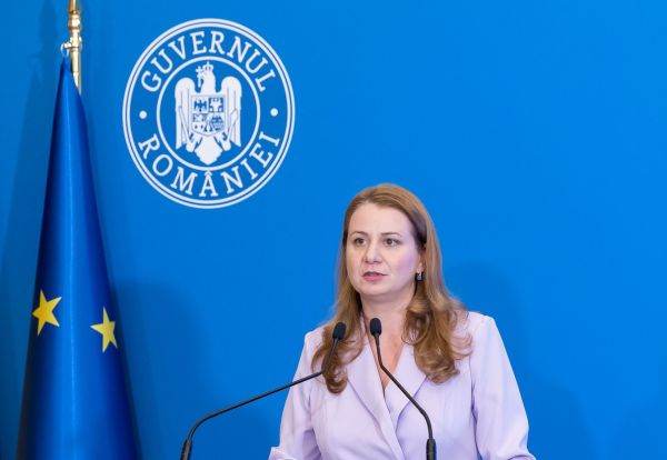 Minister of Education, Ligia Deca (photo source: facebook)