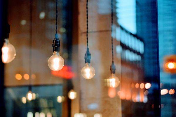 Guvernul Germaniei construieşte centrale pe gaze pentru a ţine luminile aprinse